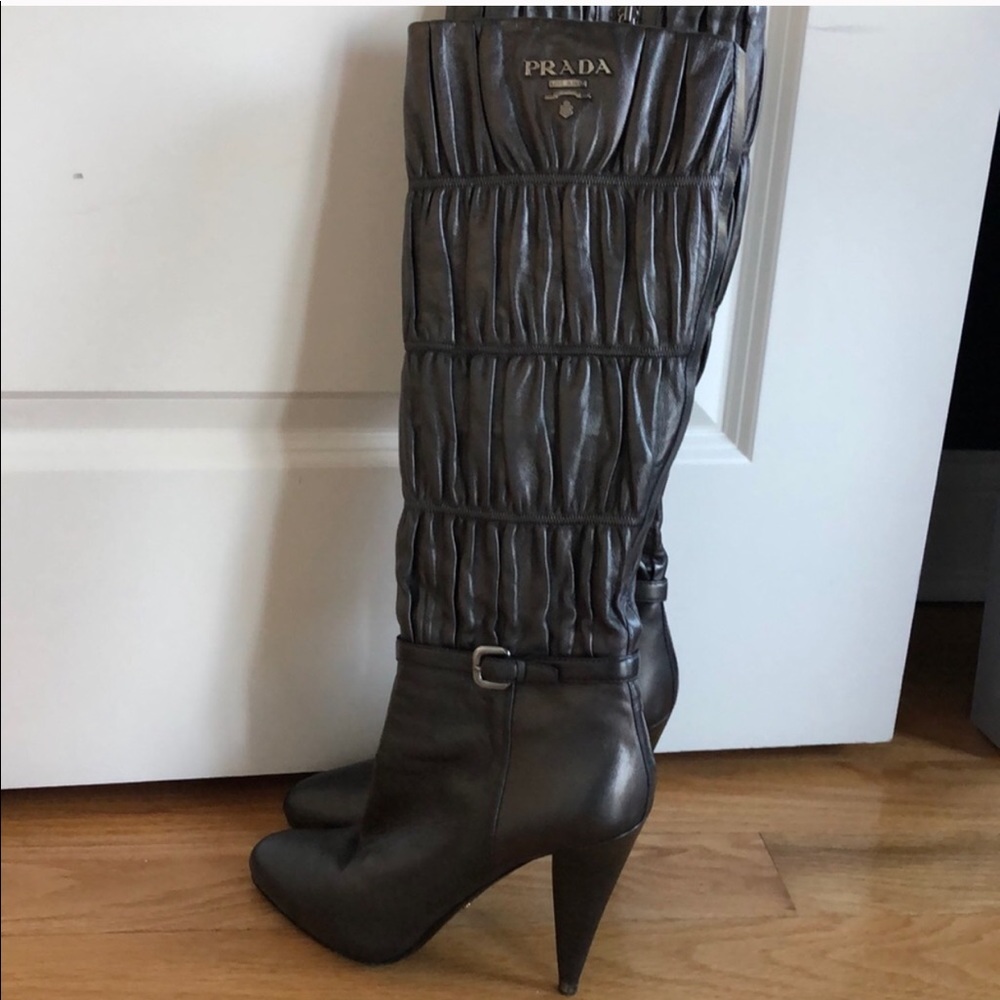 Worn once. Stunning Prada boot size 39